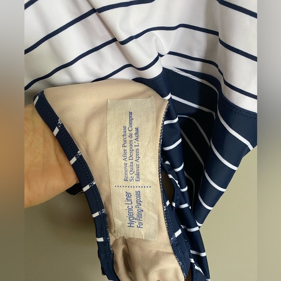 NWOT Kona Sol Swimsuit Full Coverage One Piece Striped Size L - Picture 9 of 12